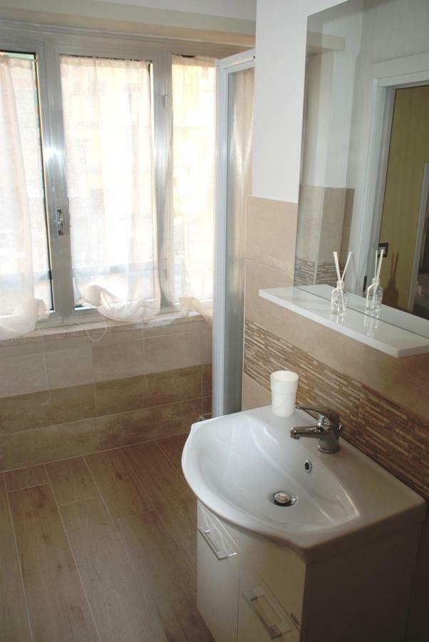 Binario 2 Hotel San Giorgio a Cremano Luaran gambar